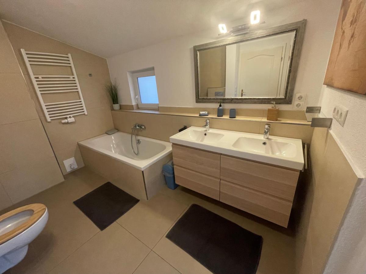 #7 Doppelzimmer Mit Gemeinschaftsbad 梅明根 外观 照片